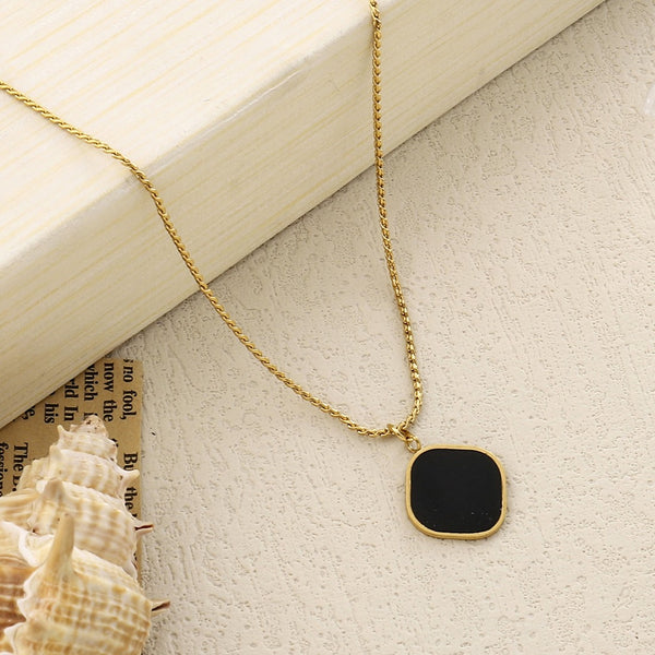 Sorcery Black Gold Necklace
