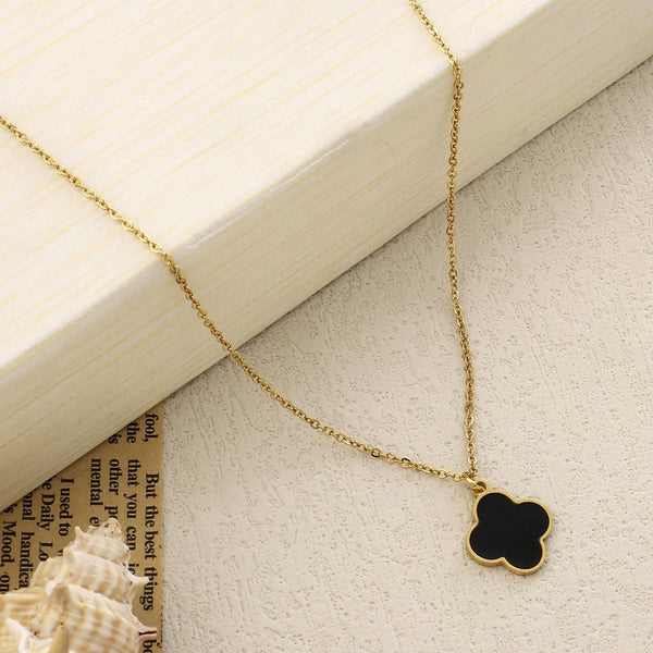 Black Beauty Clover Gold Necklace
