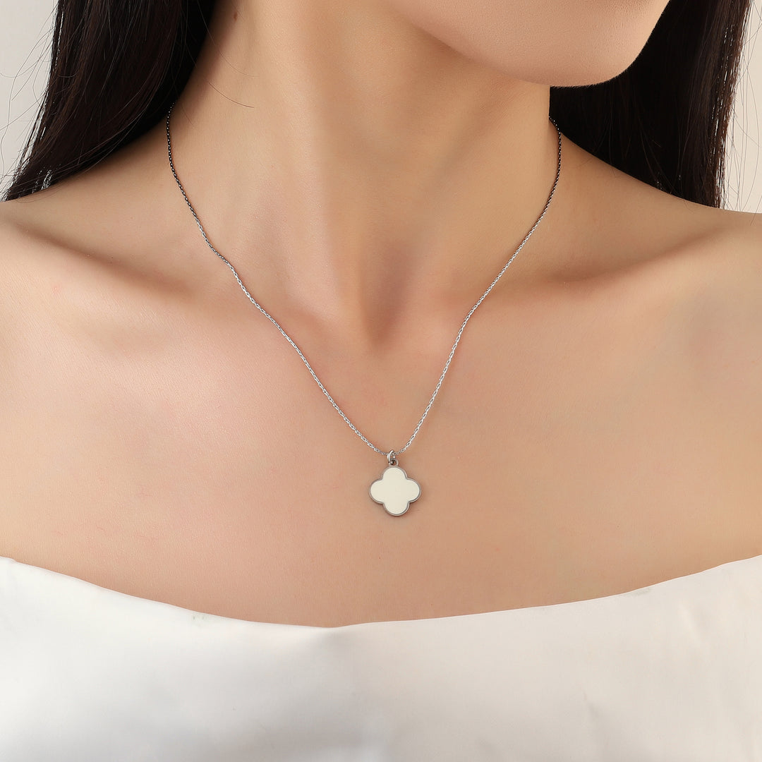 Vanilla Clover Silver Necklace - Salty Accessories