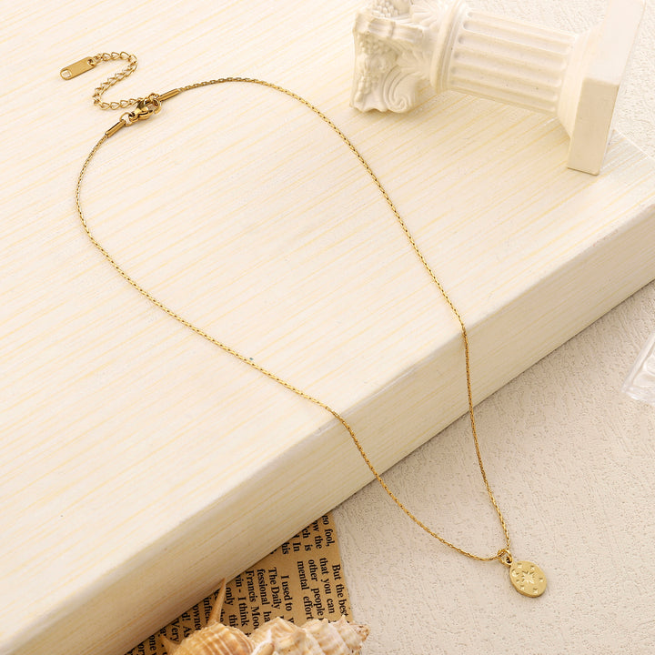 Scooped Star Gold Necklace
