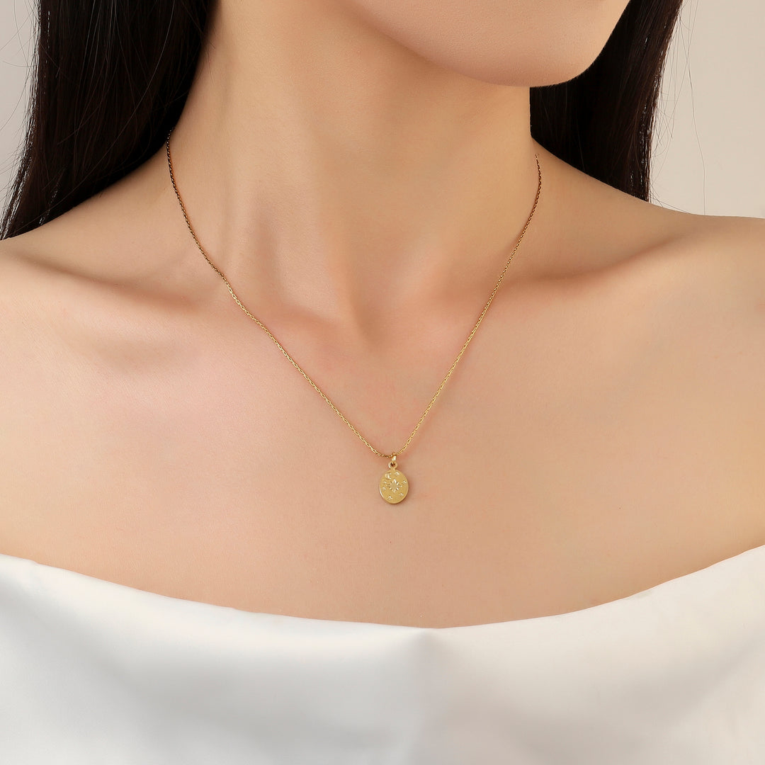 Scooped Star Gold Necklace