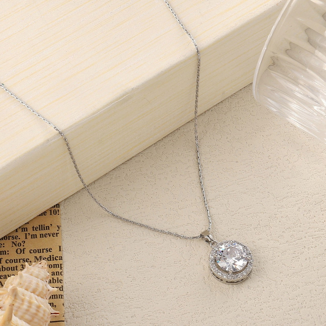 The Solitaire Silver Necklace