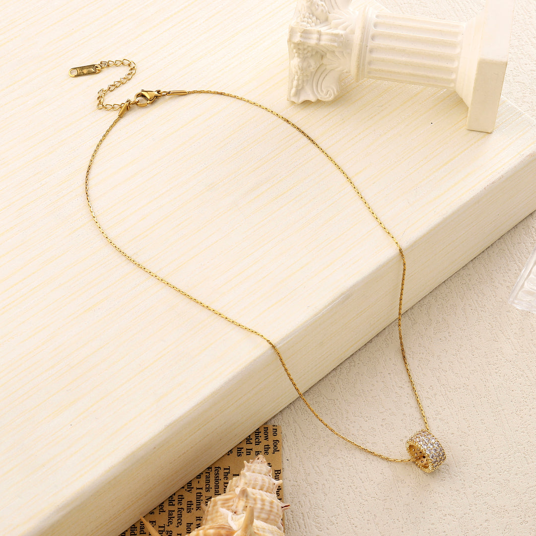 Full Studded Wheel Gold Necklace