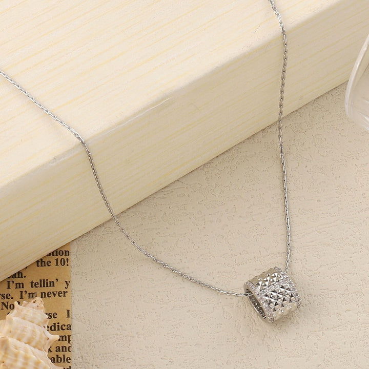 Textured Studded Wheel Silver Necklace