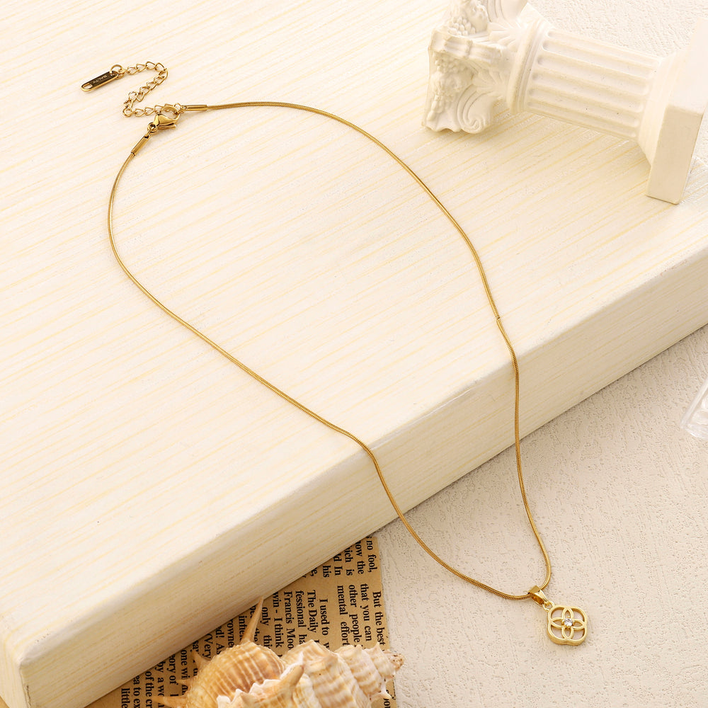 Baby Clover Gold Necklace - Salty Accessories