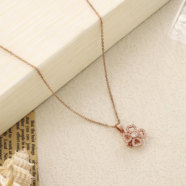 Vyara Clover Rosegold Necklace