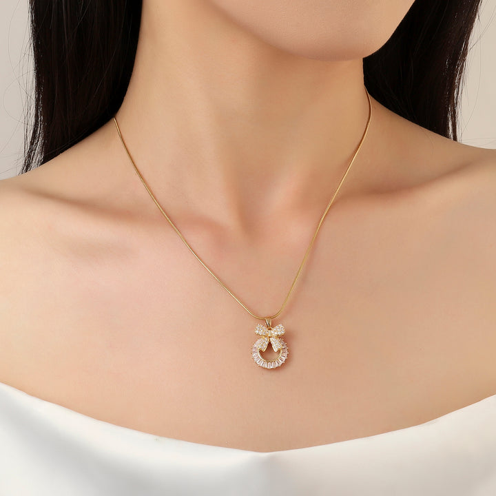 Crystal Wreath Bow Gold Necklace