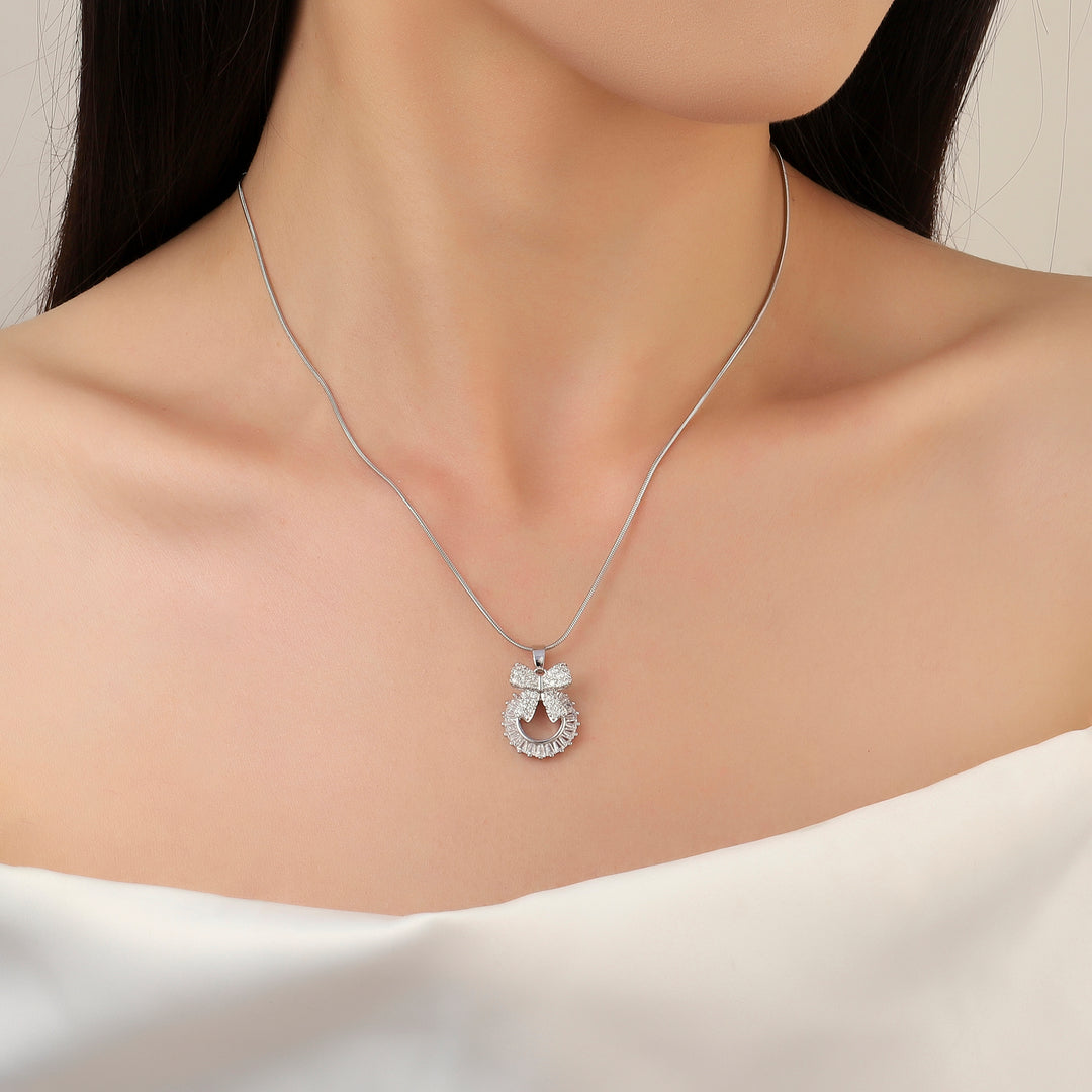 Crystal Wreath Bow Silver Necklace