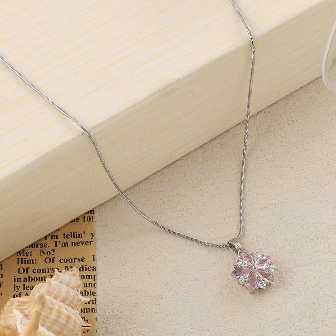 Floral Flake Crystal Necklace