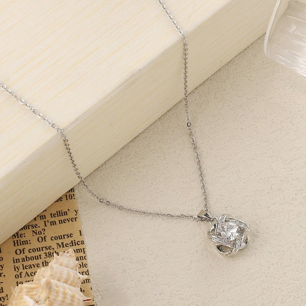 Warpped Solitaire Silver Necklace