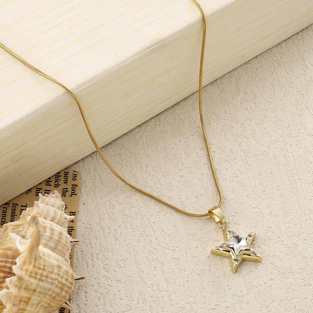 Almas Crystal Star Gold Necklace - Salty Accessories