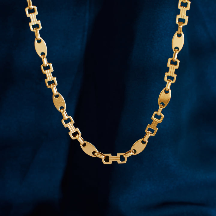 Minimalist Chain Gold Necklace - Salty Accessories