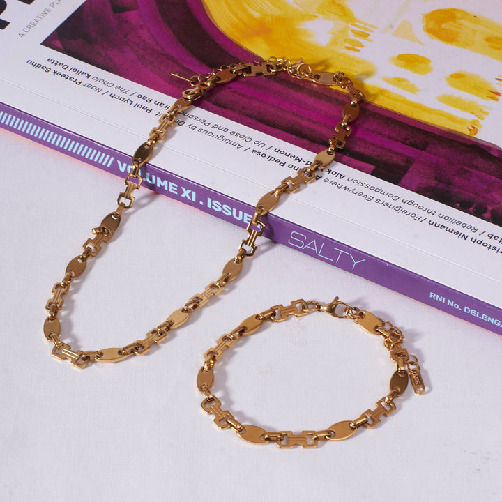 Minimalist Golden Necklace & Bracelet Set