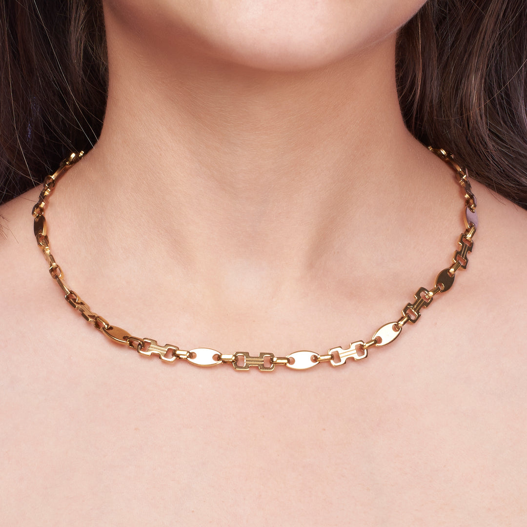 Minimalist Chain Gold Necklace