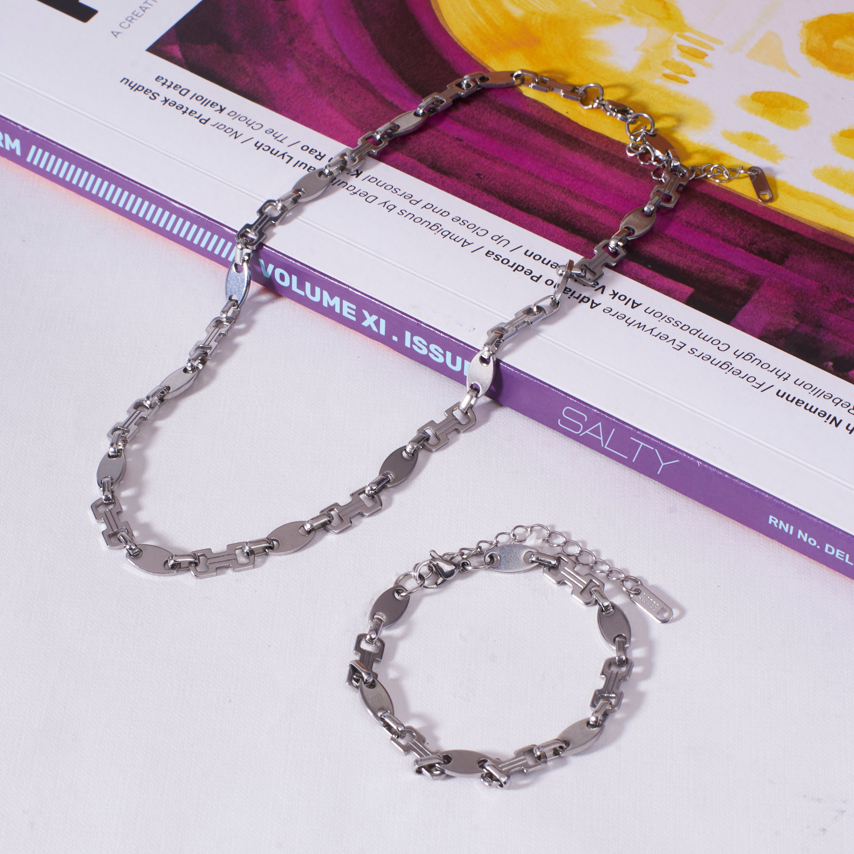 STAINLESS store STEEL MINIMALIST CHAIN BRACELET