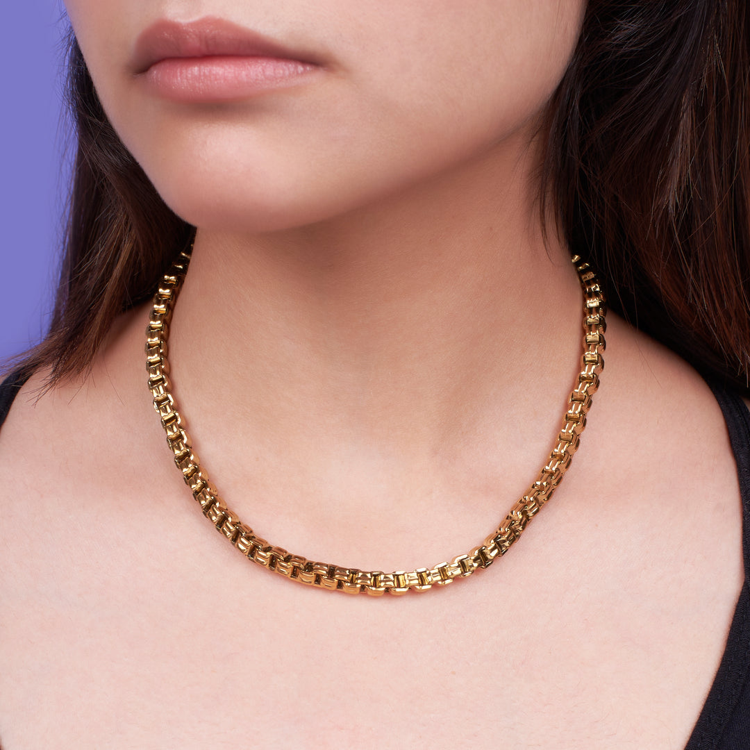 Bold Link Gold Necklace