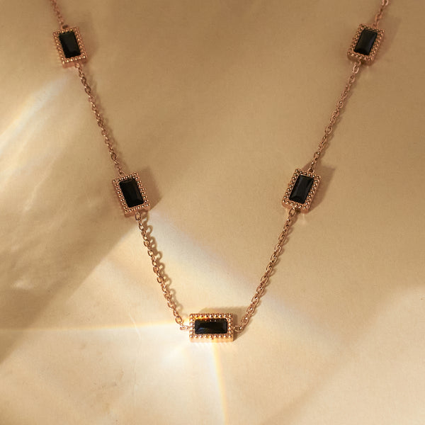 Black Gemstone Link Rosegold Necklace