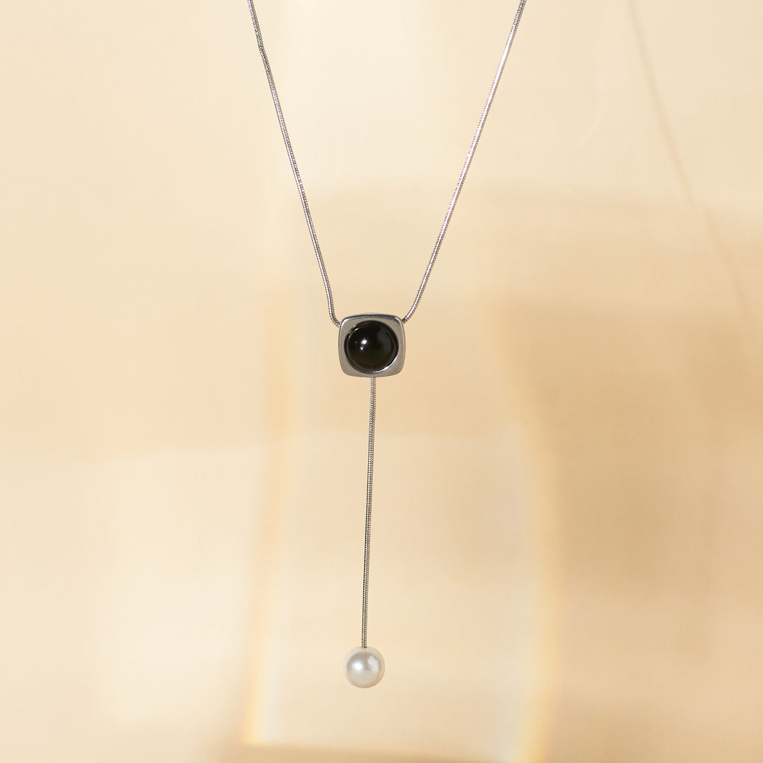 Moon Pearl Silver Necklace