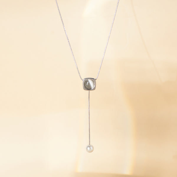 Snowdrop Pearl Silver Necklace