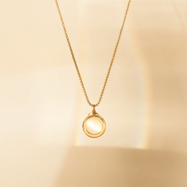 Pure White Elegance Gold Necklace