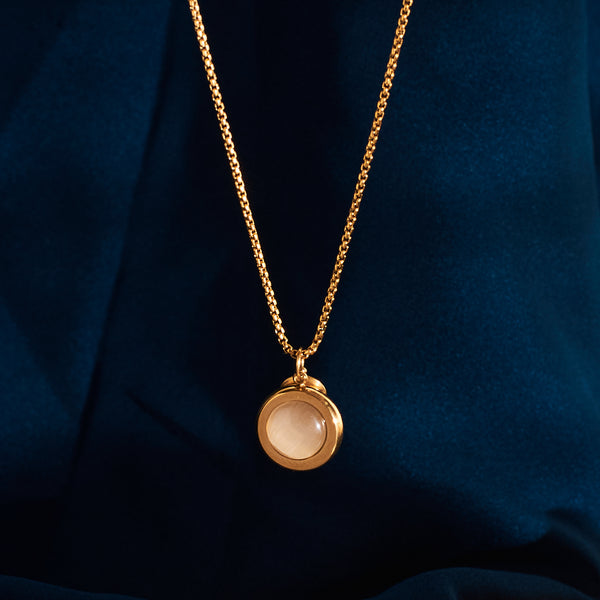Pure White Elegance Gold Necklace