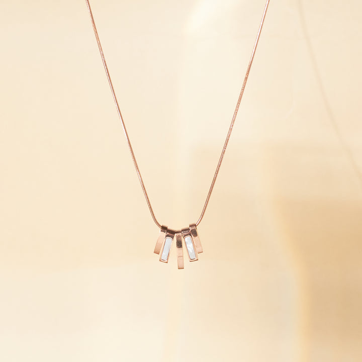 Graceful Arch Rosegold Necklace - Salty Accessories