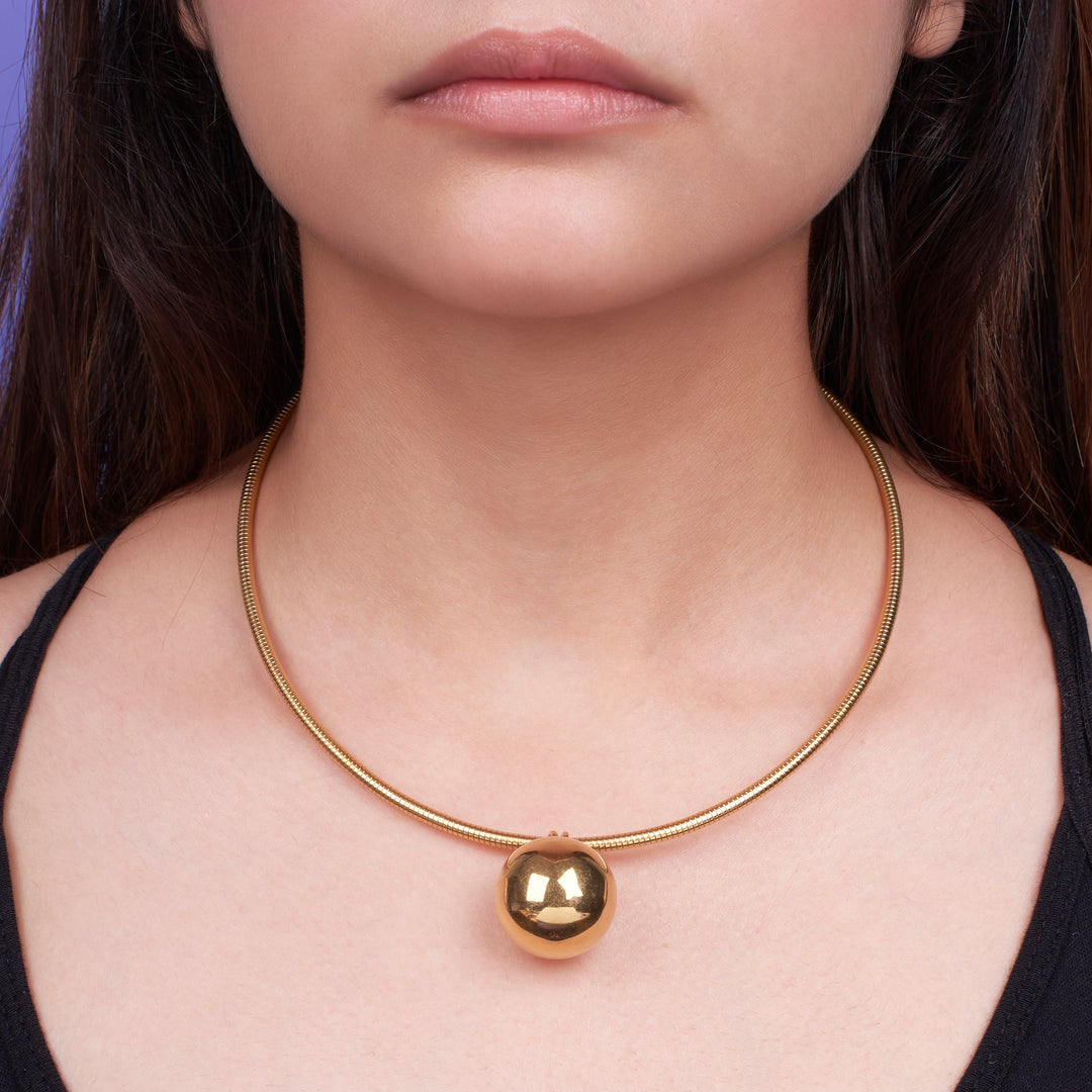 Magnetic Charisma Gold Necklace - Salty Accessories