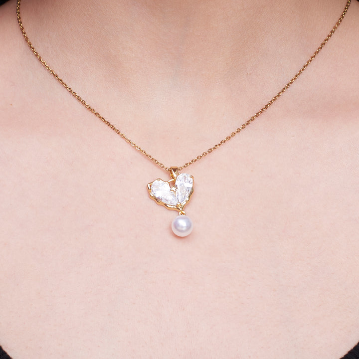 Charming Stone Heart Pearl Necklace