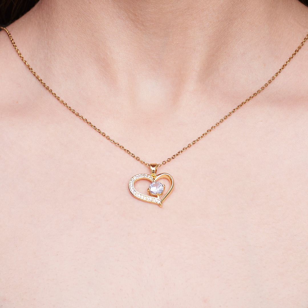 Amour Pendant Golden Necklace