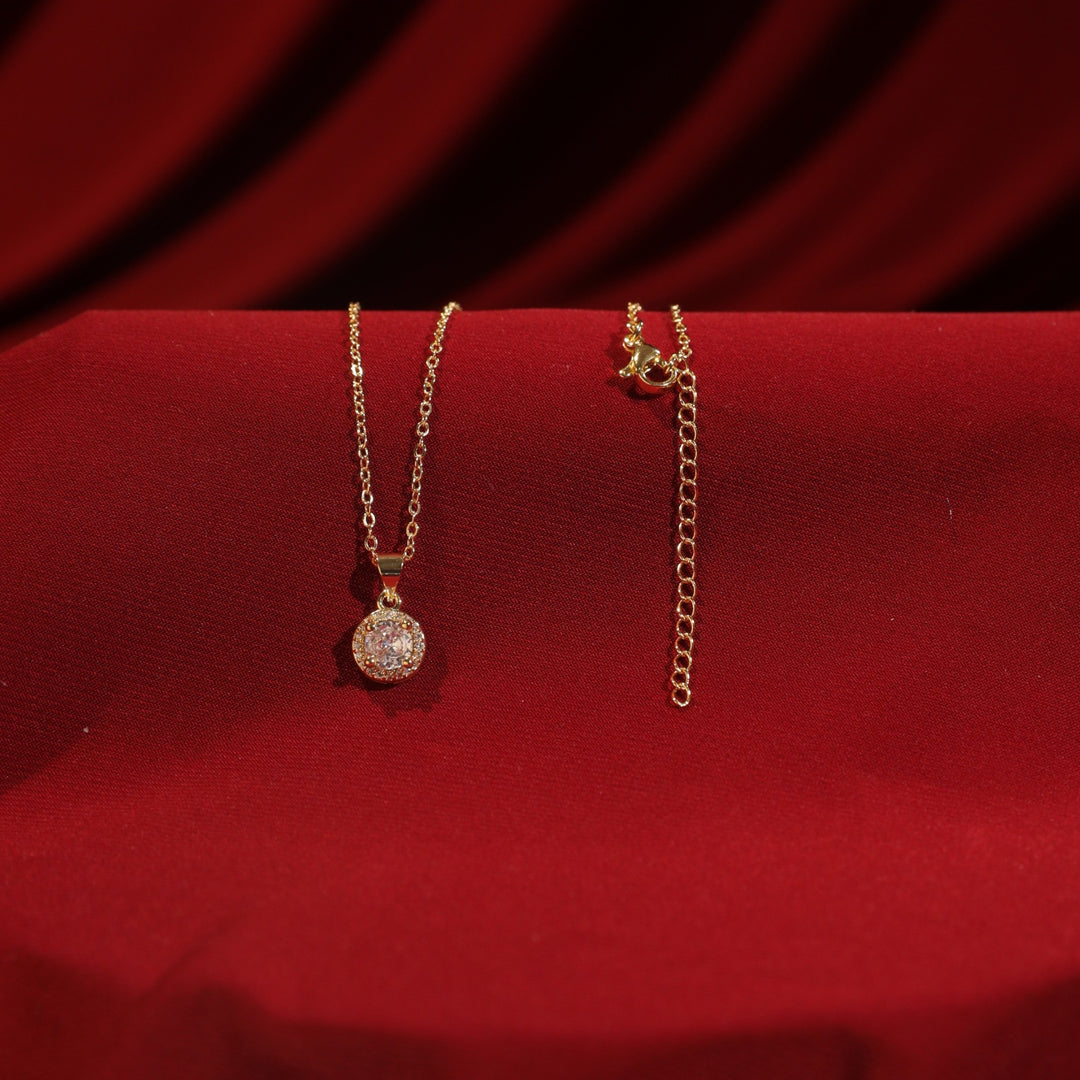 Gleam Kiss Necklace With Valentine Box - Salty Accessories