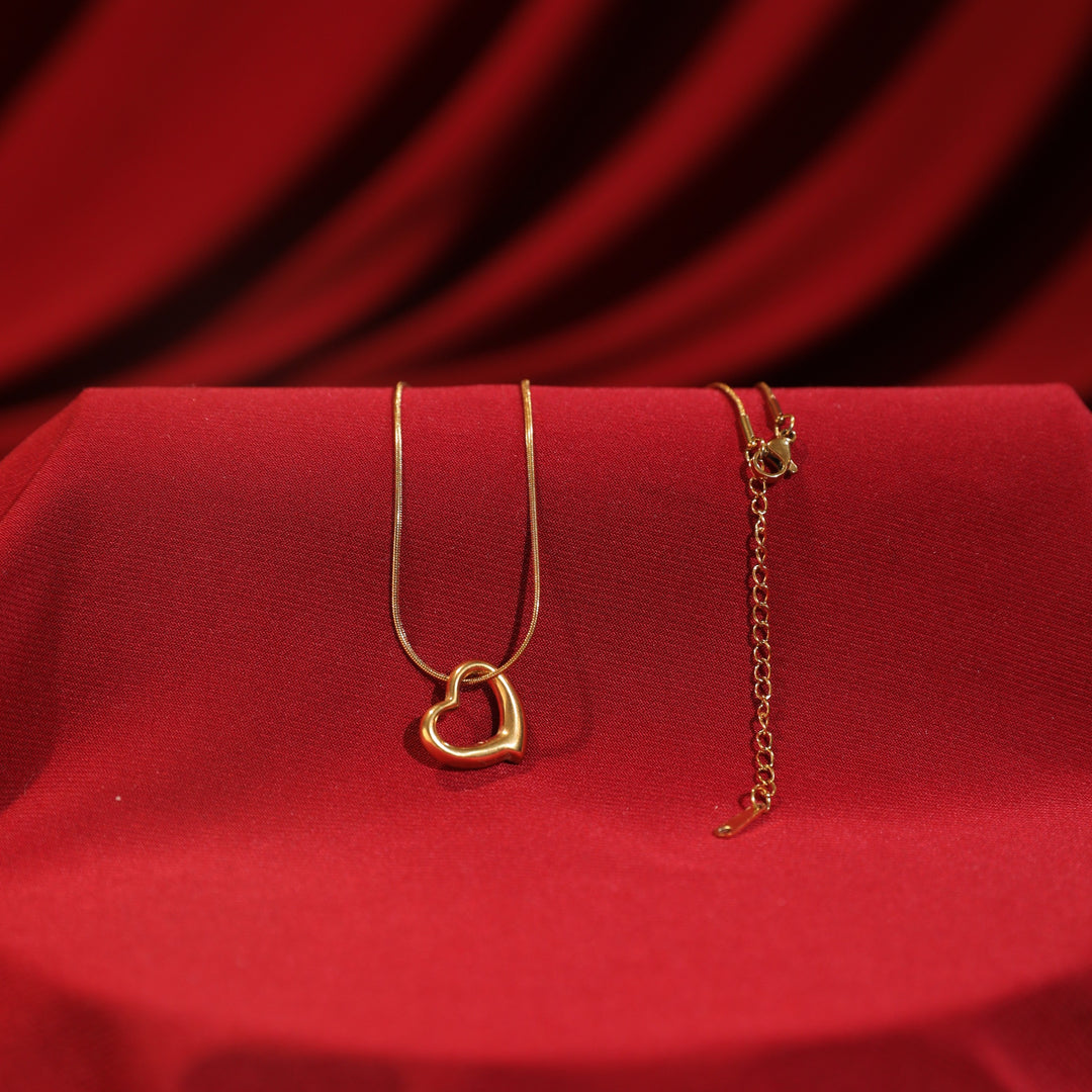 Swaying Heart Necklace With Valentine Box - Salty Accessories