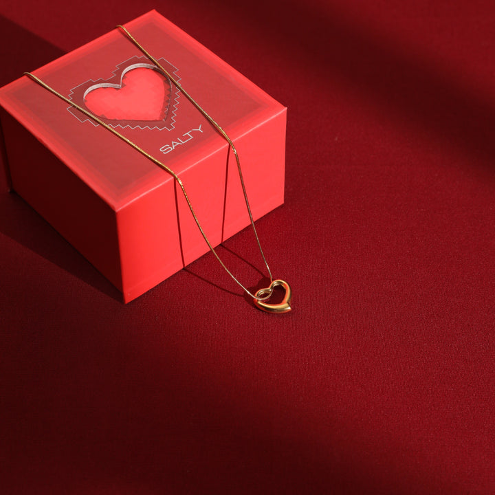 Swaying Heart Necklace With Valentine Box - Salty Accessories