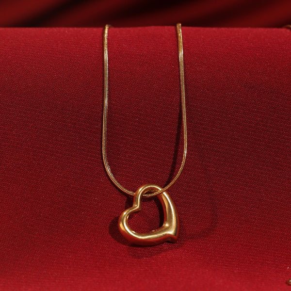 Swaying Heart Necklace