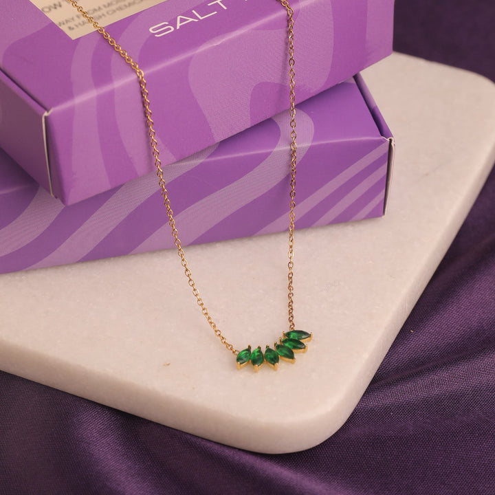Peony Kiss Green Necklace - Salty Accessories