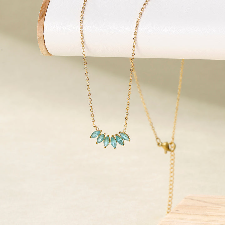 Peony Kiss Blue Necklace