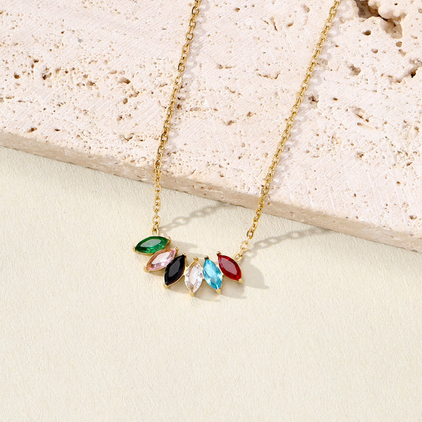 Peony Kiss Necklace