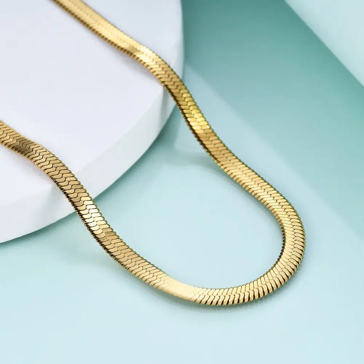 Soft Gleam Golden Chain