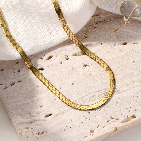 Soft Gleam Golden Chain