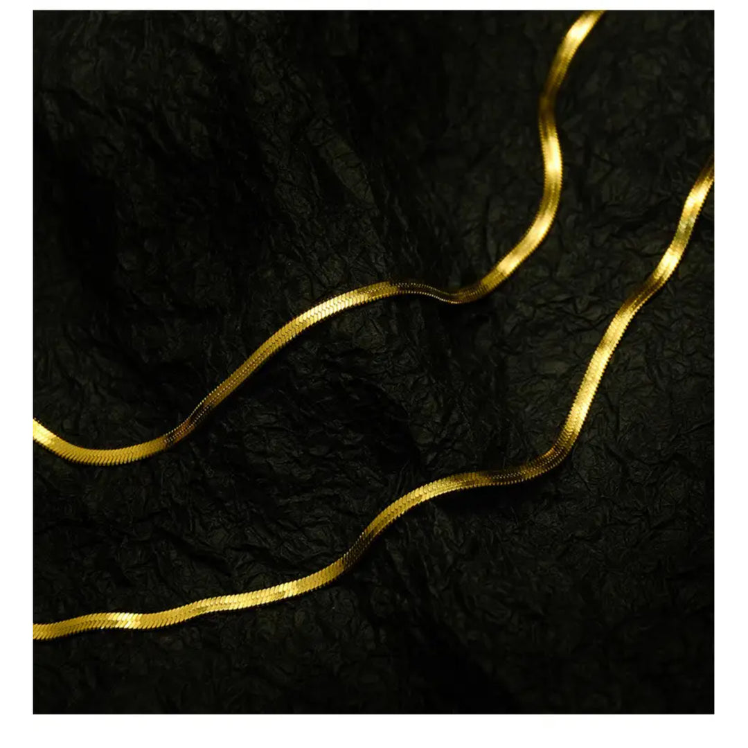 Soft Gleam Golden Chain