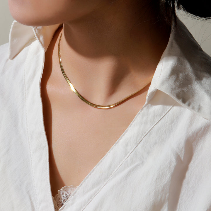 Soft Gleam Golden Chain