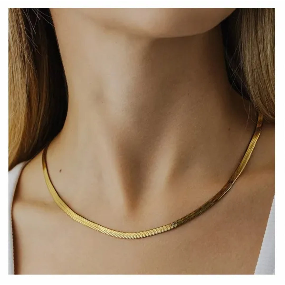 Soft Gleam Golden Chain