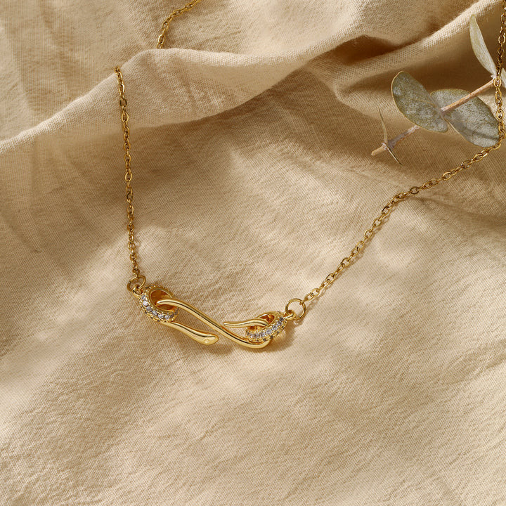 Knottica Golden Necklace