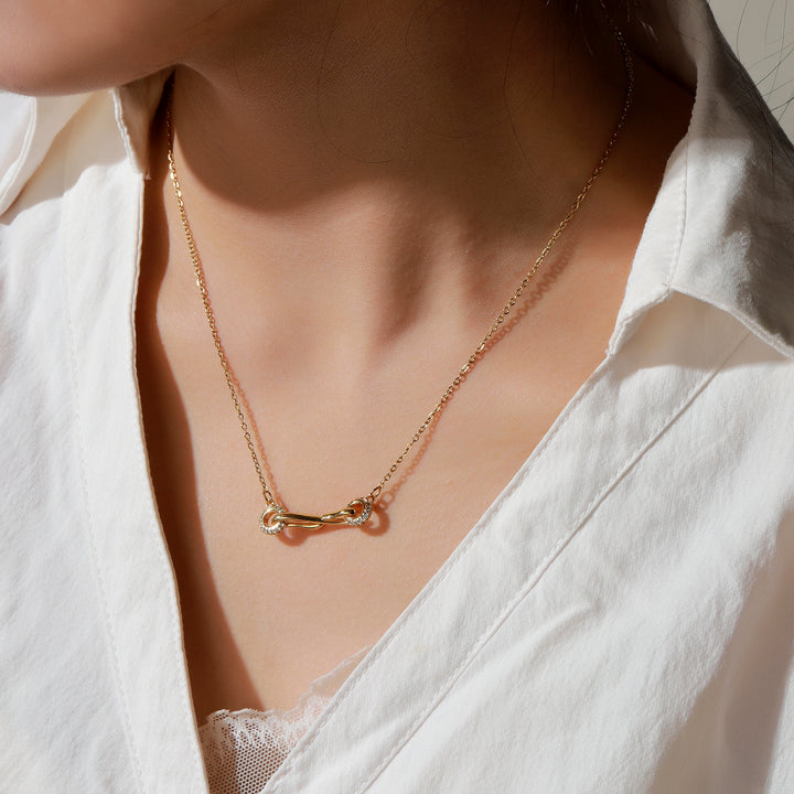 Knottica Golden Necklace