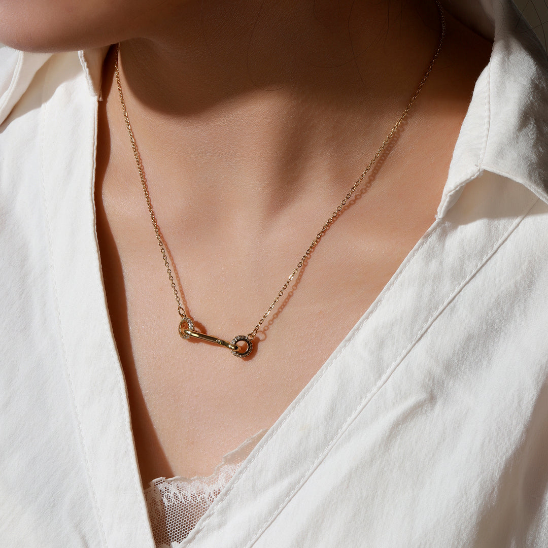 Knottica Golden Necklace