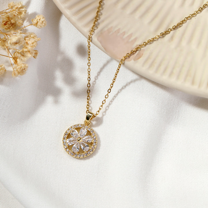 Viva Necklace