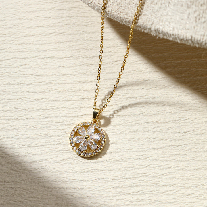 Viva Necklace