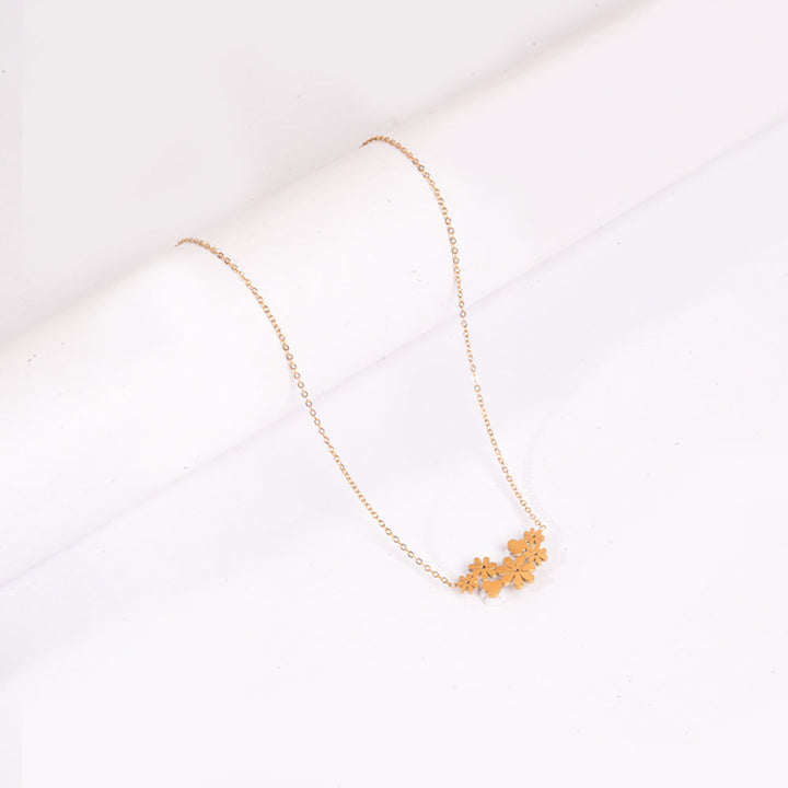 Golden Daisy Necklace | Salty