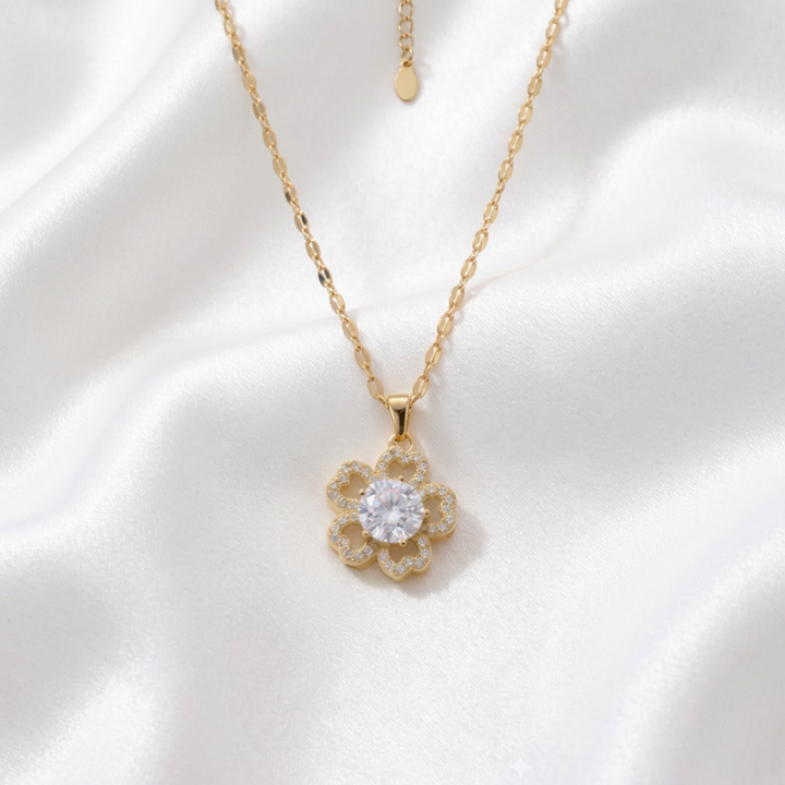 Fleurielle Crystal Necklace | Salty