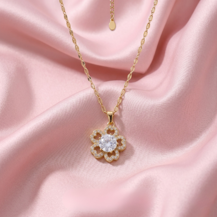 Fleurielle Crystal Necklace | Salty