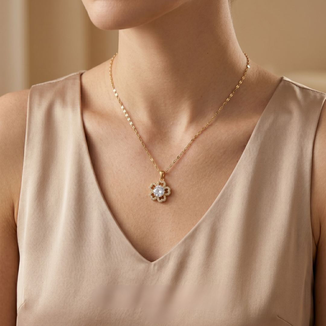 Fleurielle Crystal Necklace | Salty